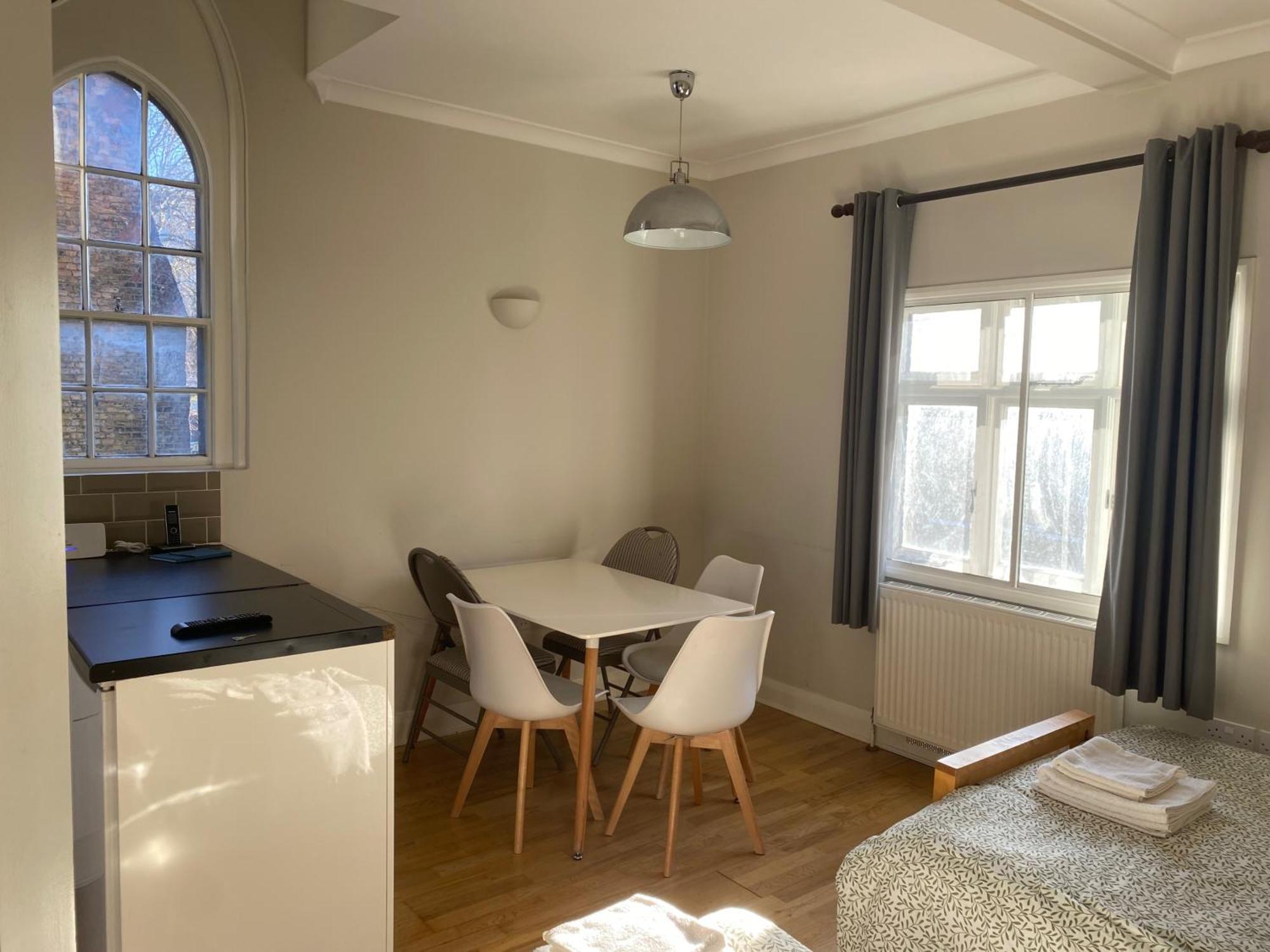 Victorian Building - Sleeps 5 - Pet Friendly Lägenhet London Exteriör bild